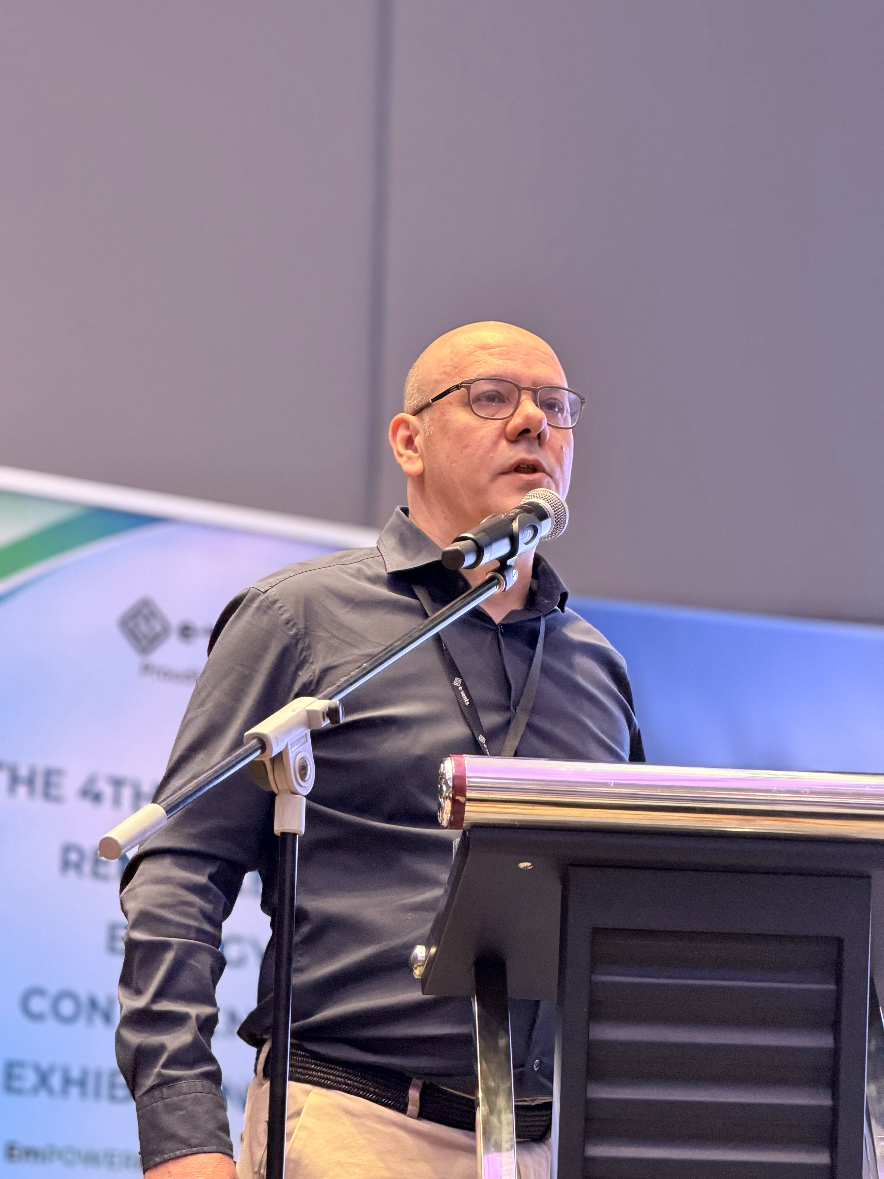 Sandro Bruni presenting at PRECE 2026 in Manila.